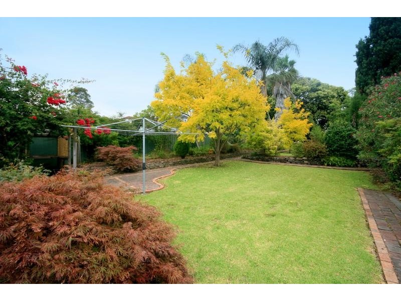 16 Tresnan Street, Unanderra NSW 2526