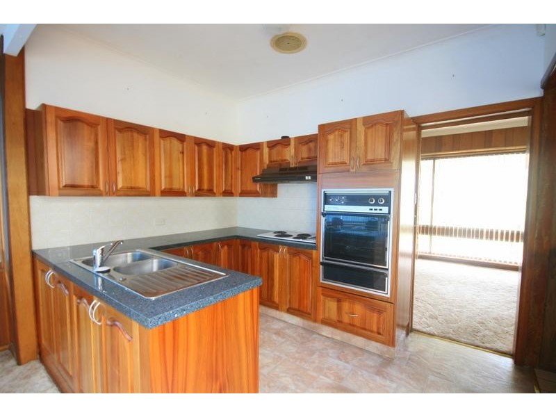 16 Tresnan Street, Unanderra NSW 2526