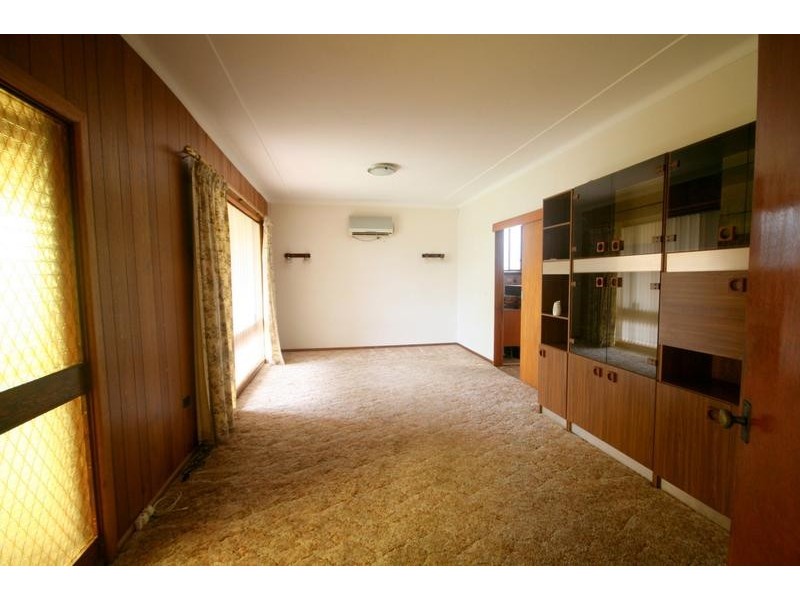 16 Tresnan Street, Unanderra NSW 2526