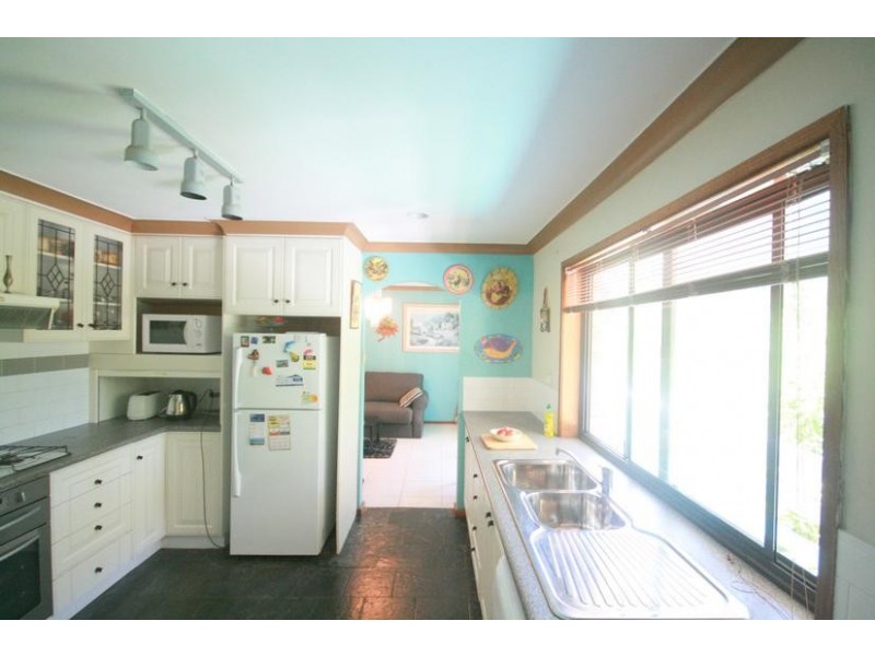 25A Bristol Parade, Farmborough Heights NSW 2526