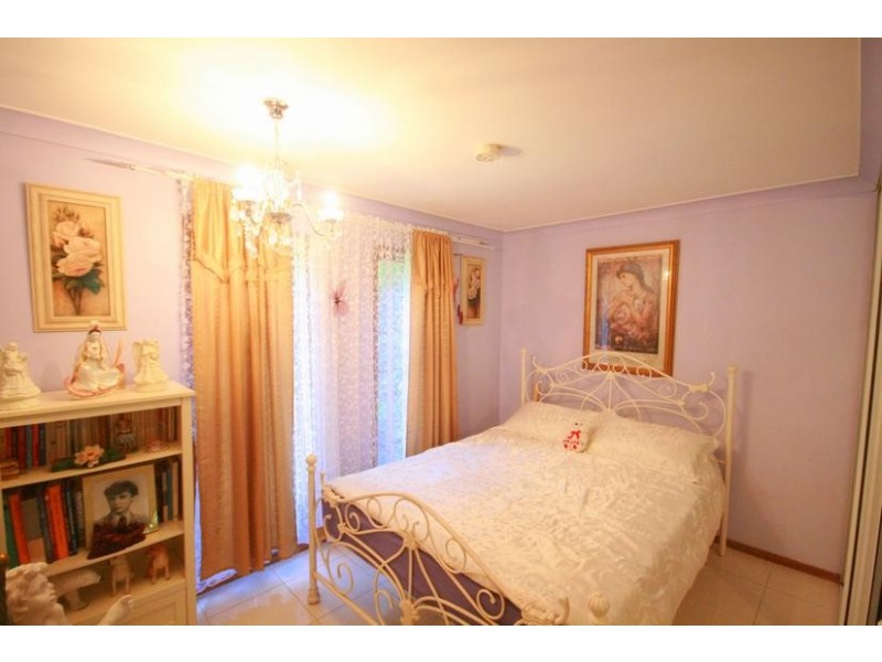 25A Bristol Parade, Farmborough Heights NSW 2526