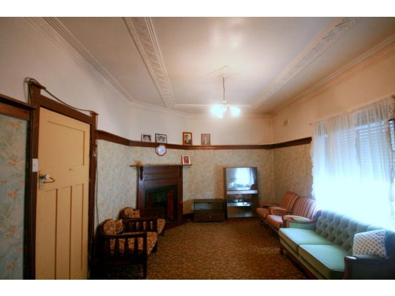 40 Newcastle Street, Cringila NSW 2502