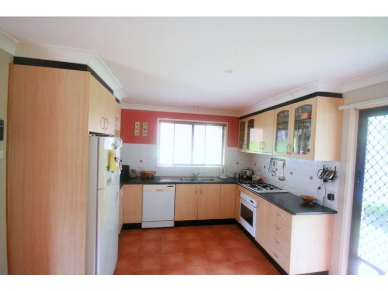 4-6 Tamarind Drive, Cordeaux Heights NSW 2526