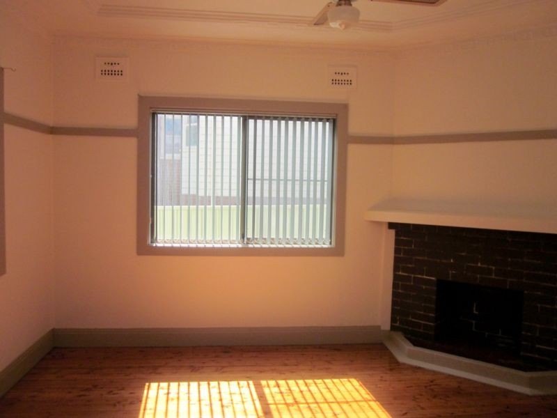 7 Jutland Avenue, Wollongong NSW 2500