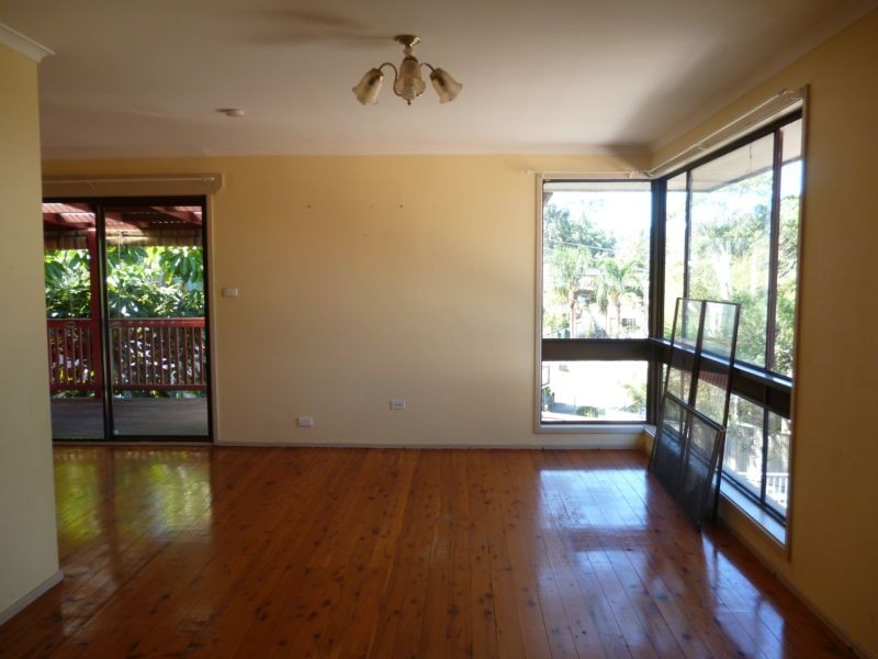 17 Ben Nevis Road, Farmborough Heights NSW 2526