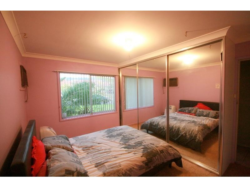 4 Cedar Street, Albion Park Rail NSW 2527