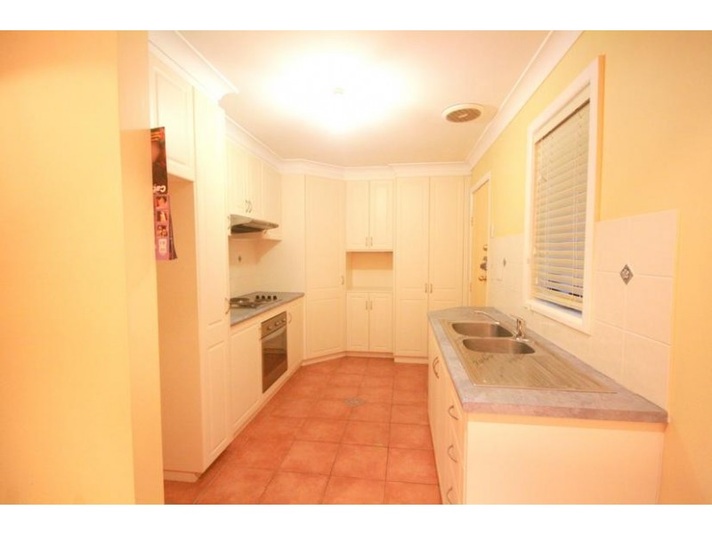 27 Bambil Crescent, Dapto NSW 2530