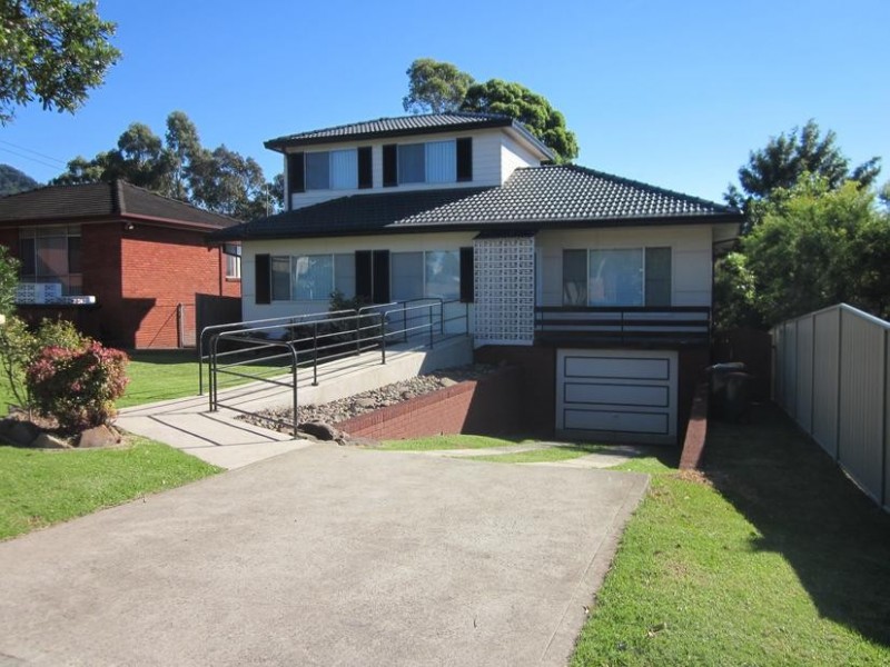 58 Cummins St, Unanderra NSW 2526