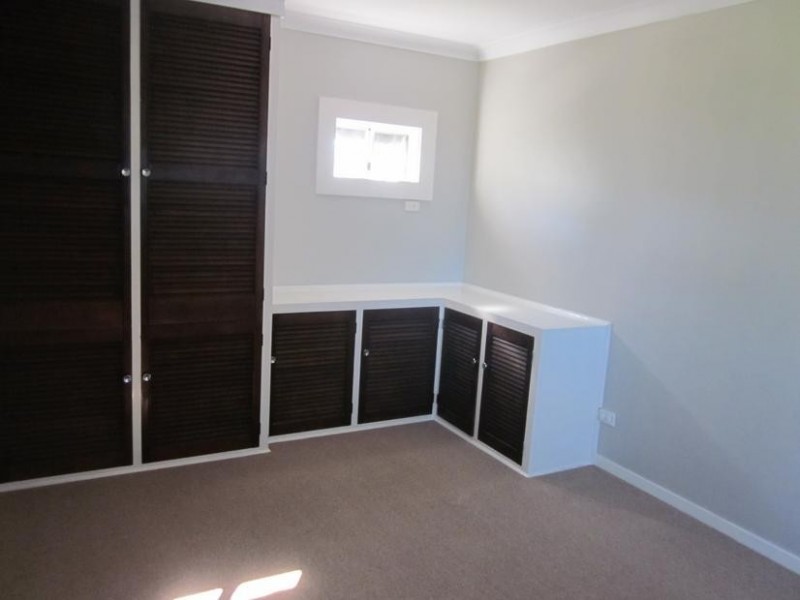 58 Cummins St, Unanderra NSW 2526