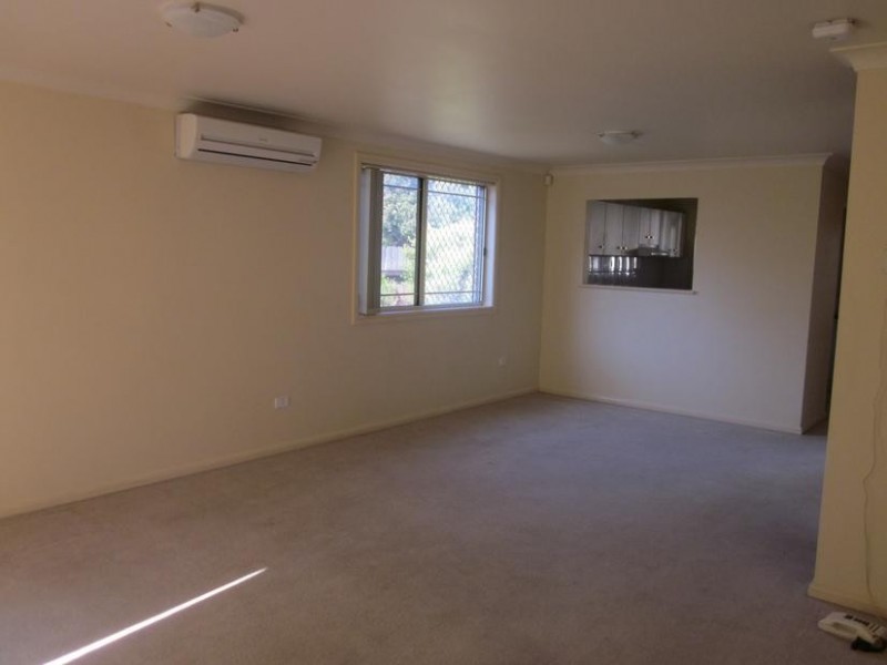 4/17 Tallegalla St, Unanderra NSW 2526
