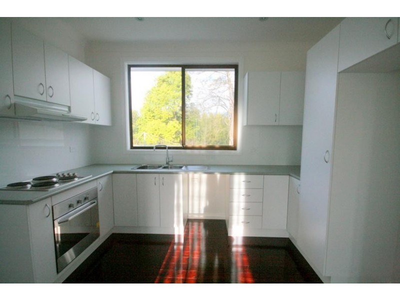 48 Essex Street, Berkeley NSW 2506