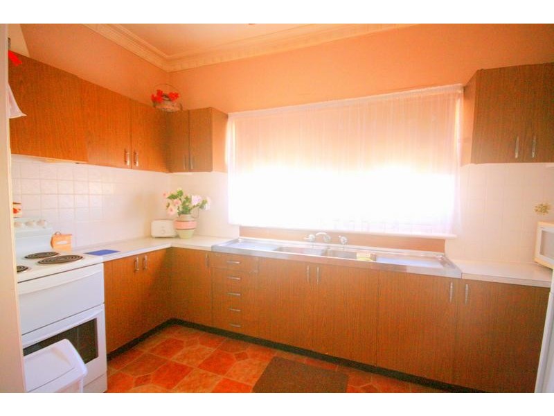 14 Trevor Avenue, Lake Heights NSW 2502