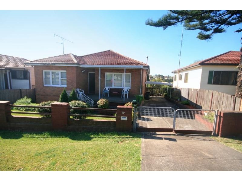14 Trevor Avenue, Lake Heights NSW 2502
