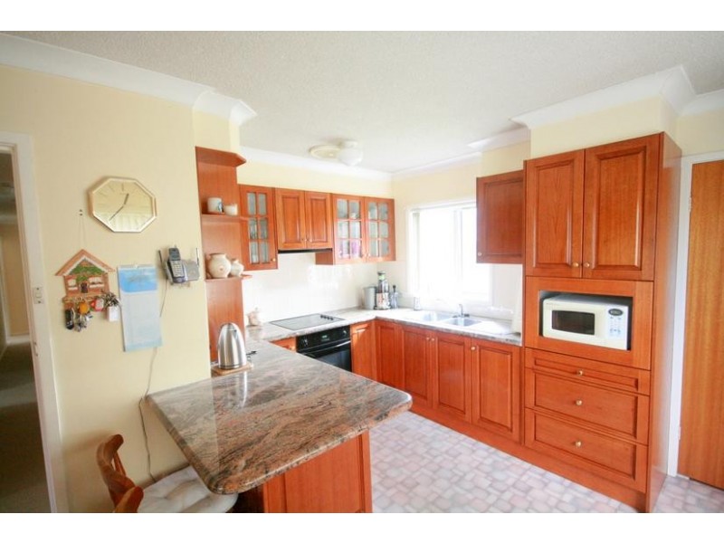 16 Toronto Avenue, Dapto NSW 2530