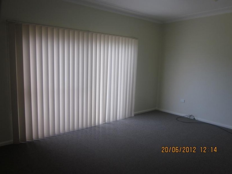 52 Denise St, Lake Heights NSW 2502