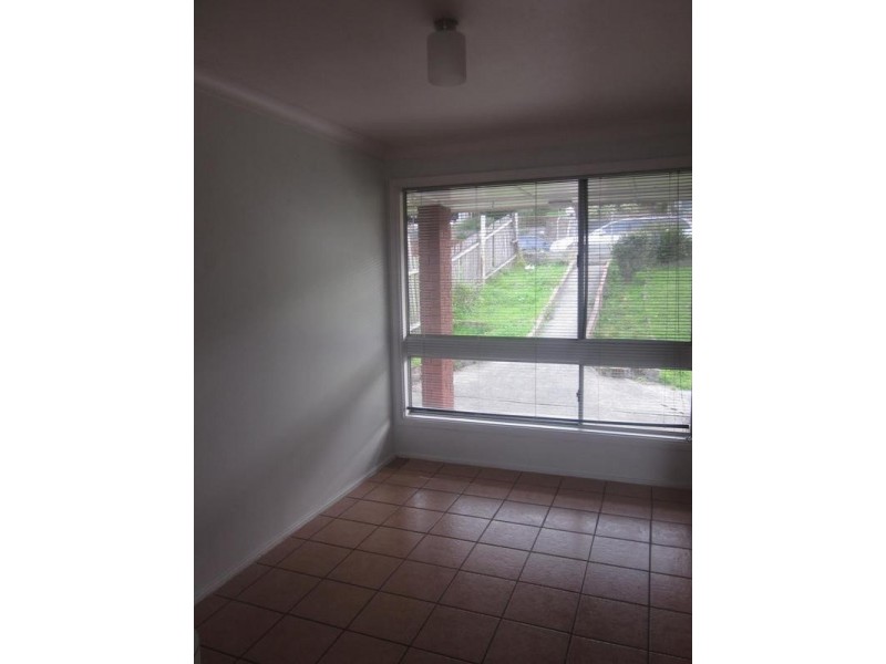 41 Lake Ave, Cringila NSW 2502