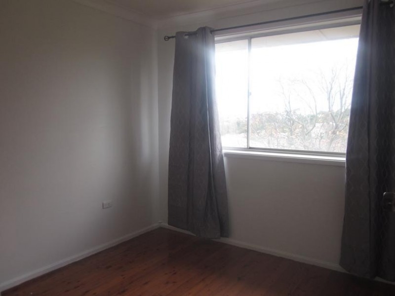 41 Lake Ave, Cringila NSW 2502
