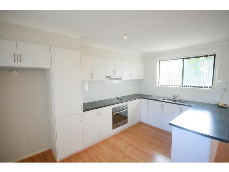 1/42 Farmborough Road, Unanderra NSW 2526