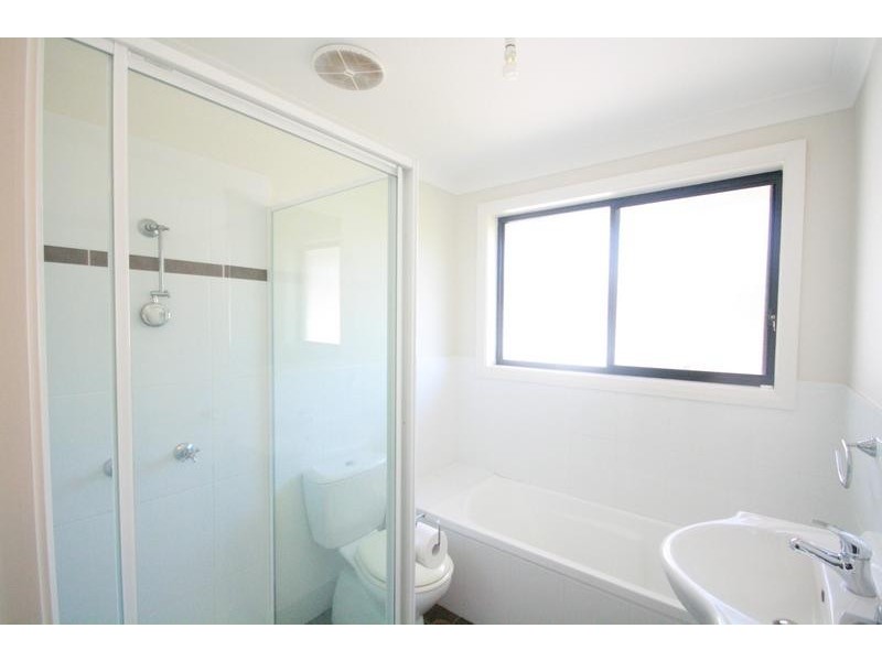 1/42 Farmborough Road, Unanderra NSW 2526