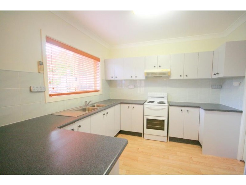 2/332 Farmborough Road, Farmborough Heights NSW 2526