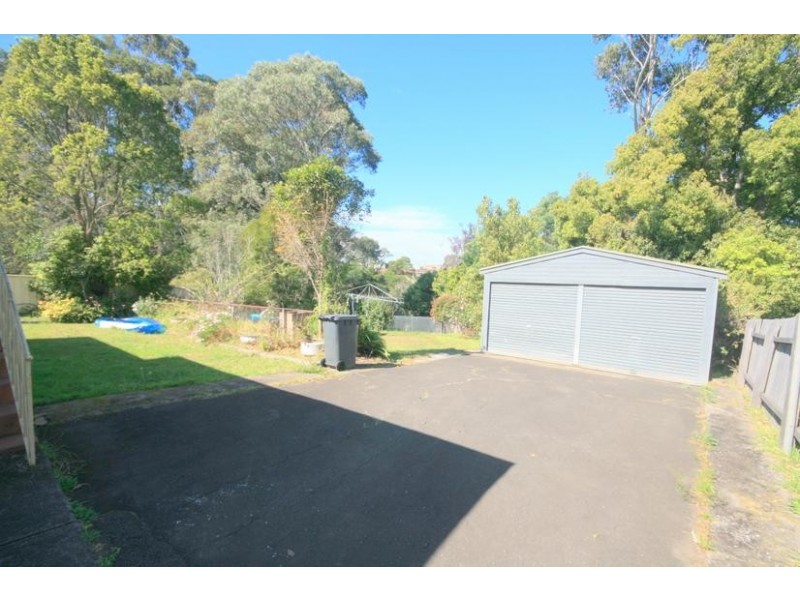 23 Blackman Parade, Unanderra NSW 2526