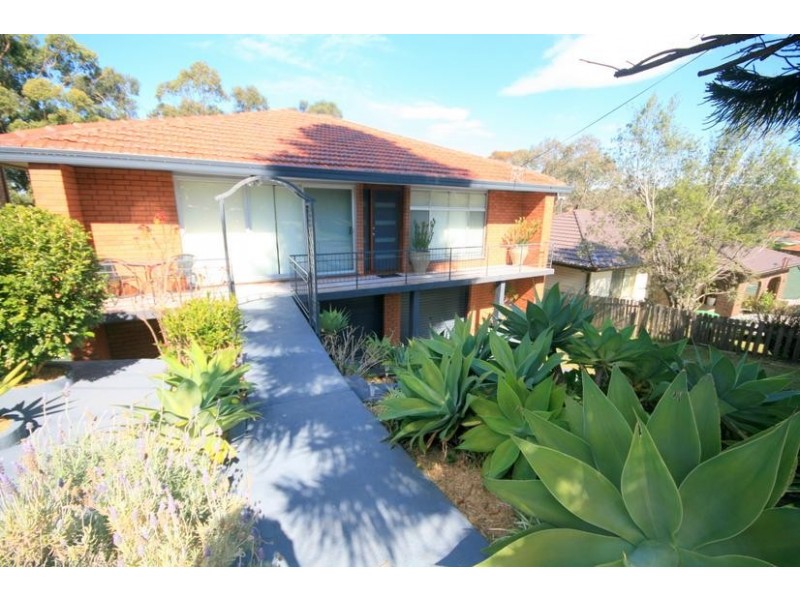 47 Beverley Avenue, Unanderra NSW 2526