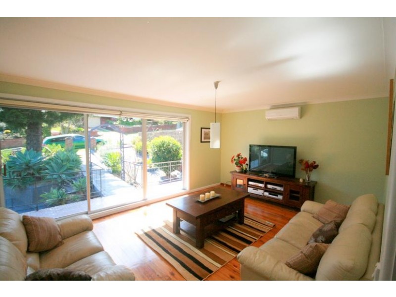 47 Beverley Avenue, Unanderra NSW 2526