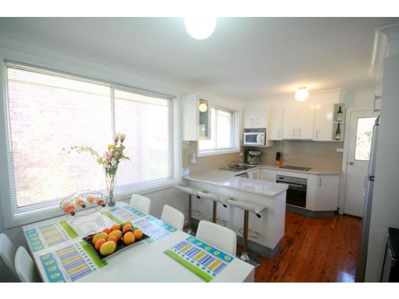 47 Beverley Avenue, Unanderra NSW 2526