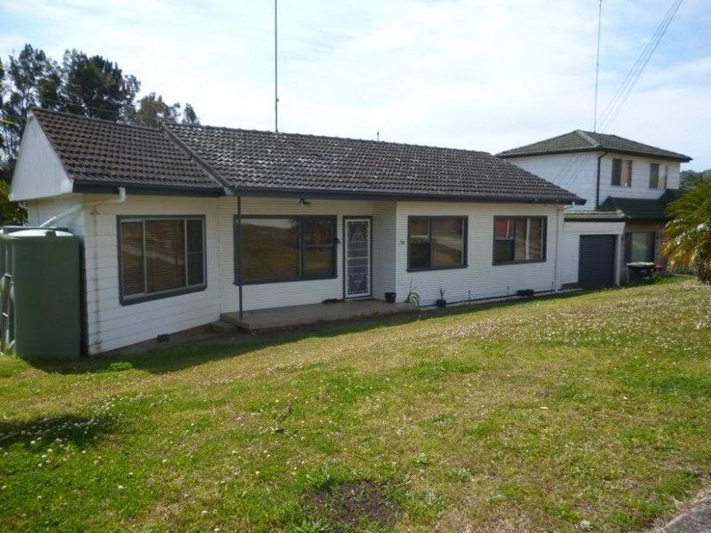 20 Leigh Crescent, Unanderra NSW 2526
