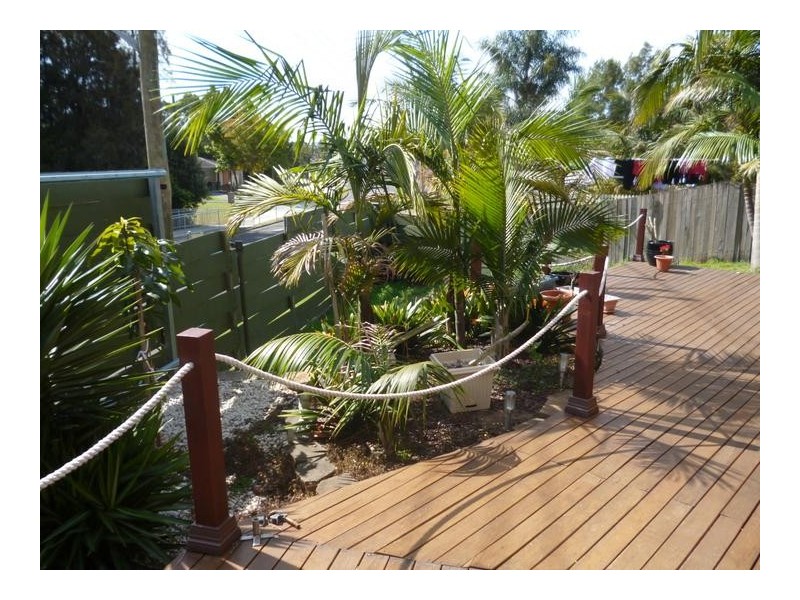 20 Leigh Crescent, Unanderra NSW 2526