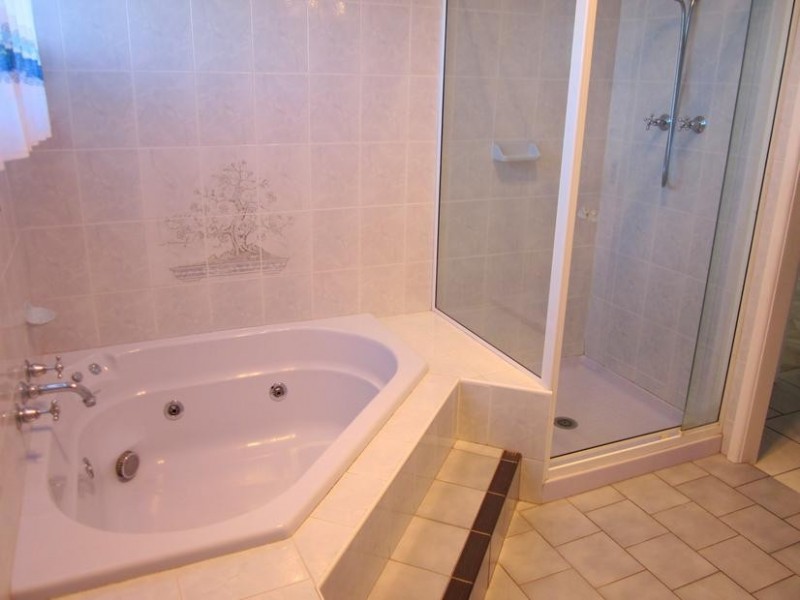 10 Gregory Street, Coniston NSW 2500