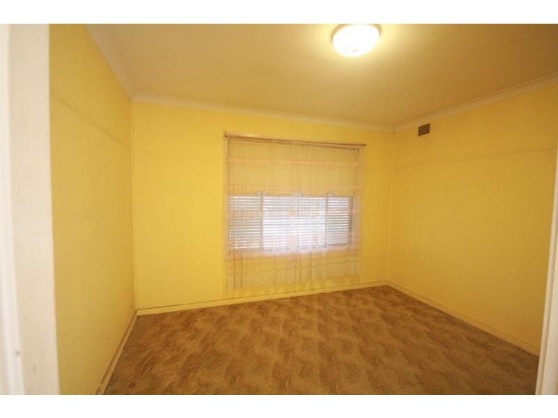 5 Jenkins Street, Unanderra NSW 2526