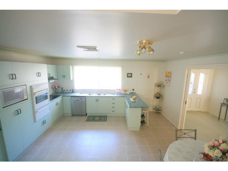 57 Gibsons Road, Figtree NSW 2525