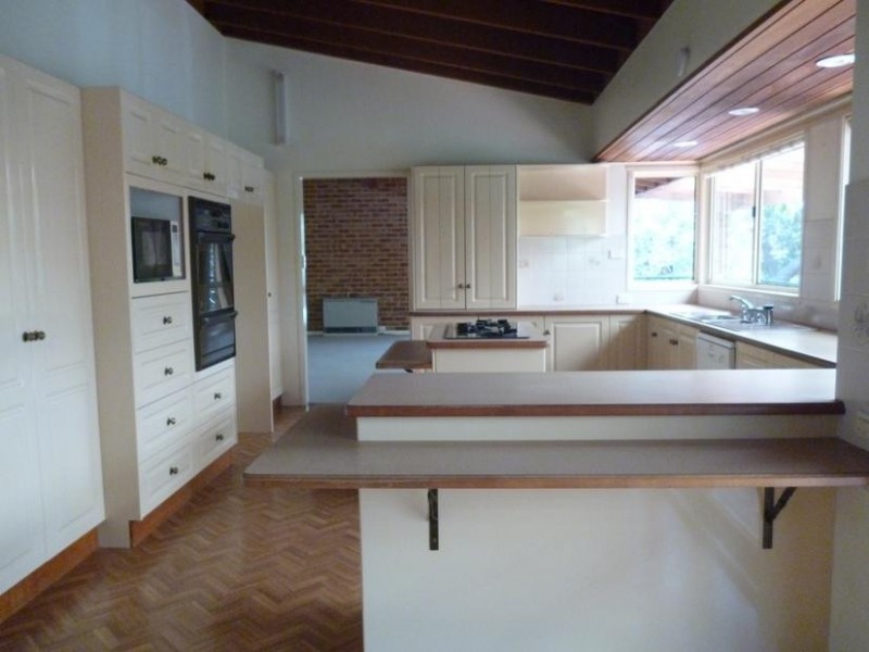 62 Booreea Blvde, Cordeaux Heights NSW 2526