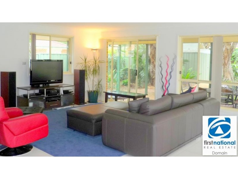 15 Marie Place, Horsley NSW 2530
