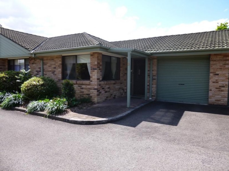 16/12-22 Gibsons Rd, Figtree NSW 2525