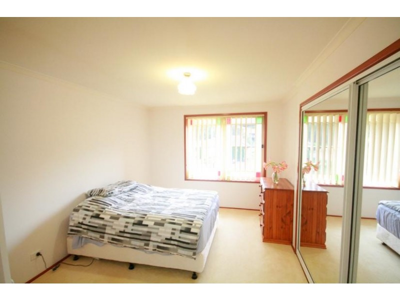 26 Sandalwood Road, Farmborough Heights NSW 2526