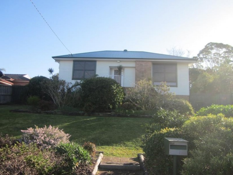 28 Rose Pde, Unanderra NSW 2526