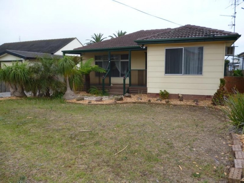 4 Cedar Street, Albion Park Rail NSW 2527