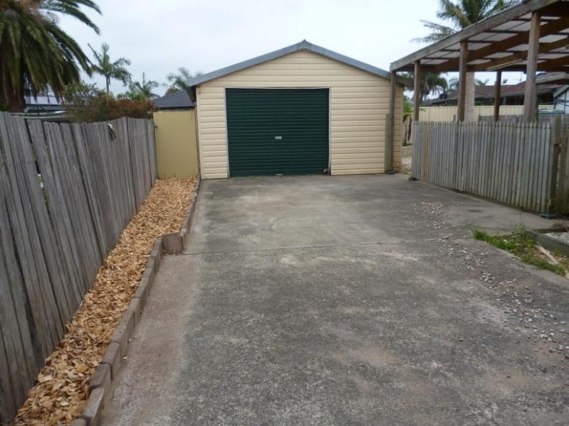 4 Cedar Street, Albion Park Rail NSW 2527