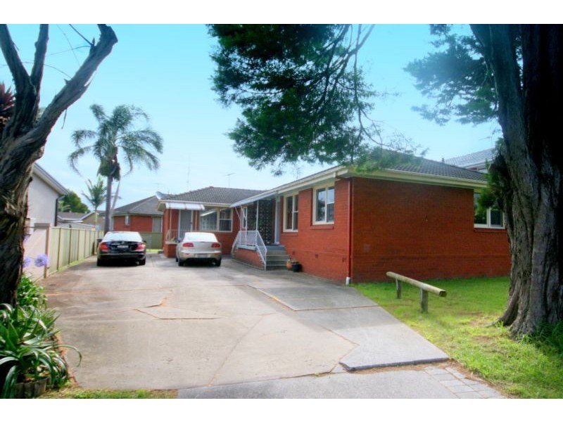 2/4 Grafton Ave, Figtree NSW 2525