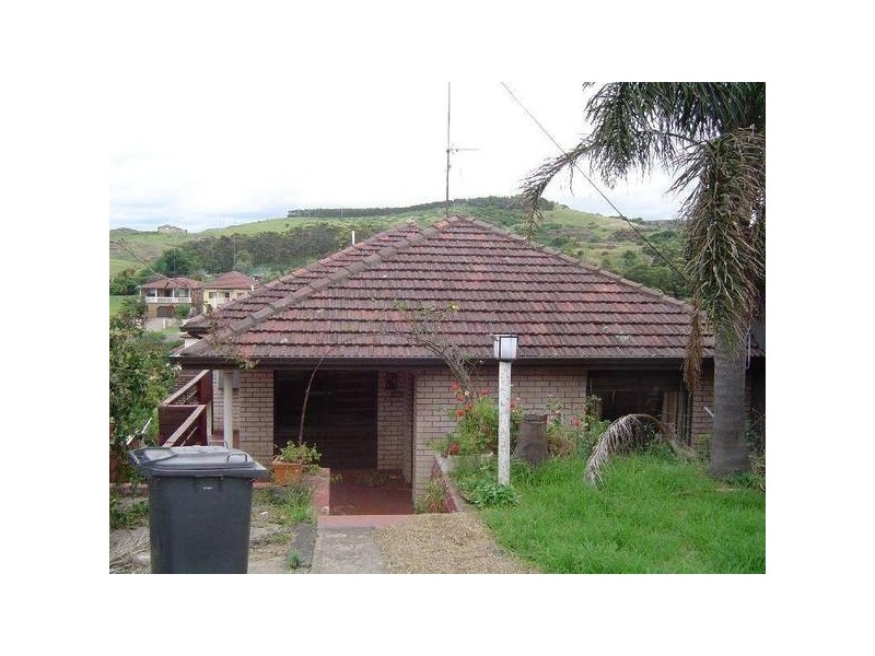 1/142 Lake Avenue, Cringila NSW 2502