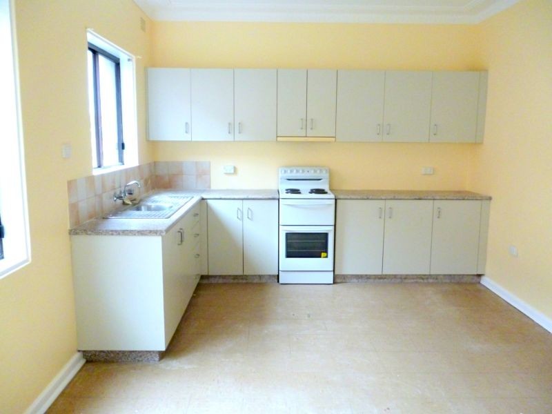 2/57 Vermont Road, Warrawong NSW 2502