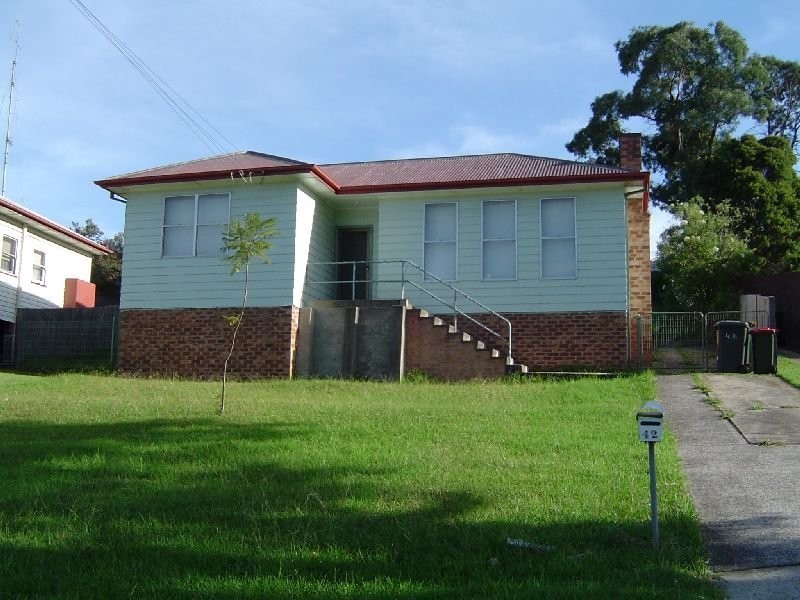 42 Central Road, Unanderra NSW 2526