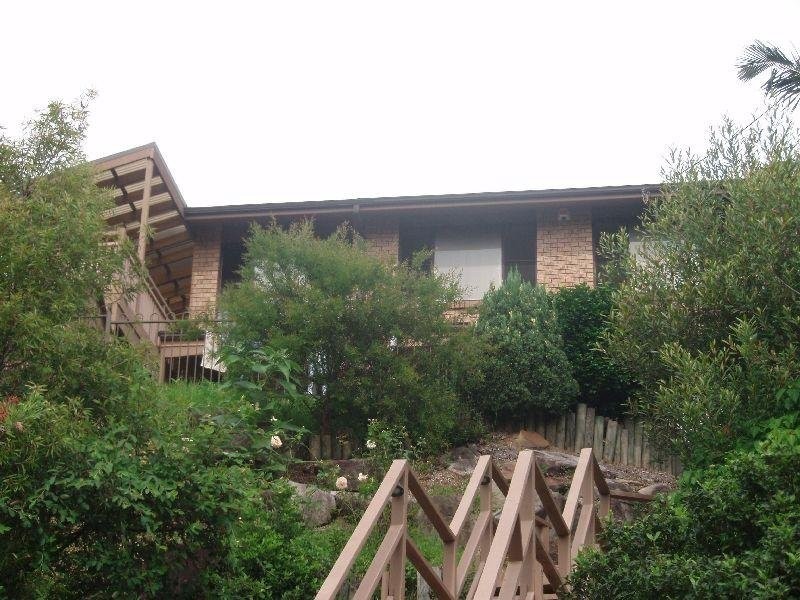 89 Iola Avenue, Farmborough Heights NSW 2526