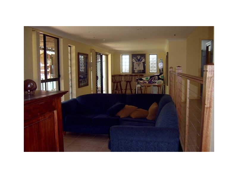 6 Aminya Place, Farmborough Heights NSW 2526