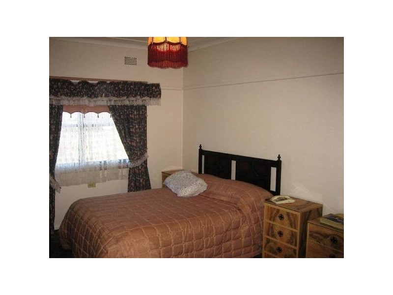 78 Farmborough Rd, Farmborough Heights NSW 2526