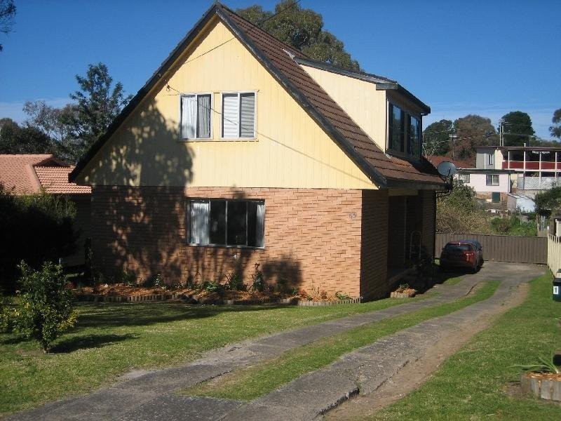 65 Bruce St, Unanderra NSW 2526