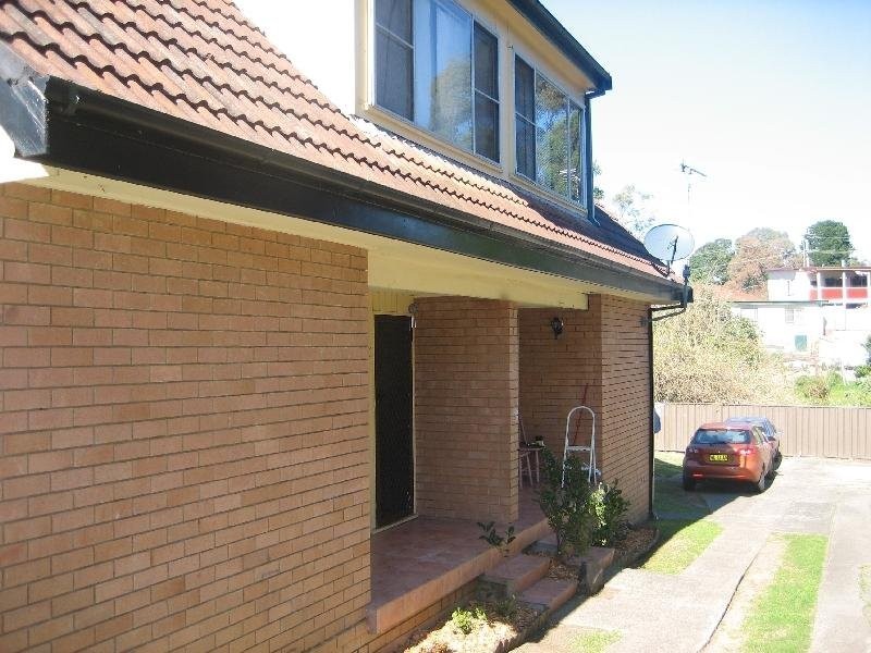 65 Bruce St, Unanderra NSW 2526