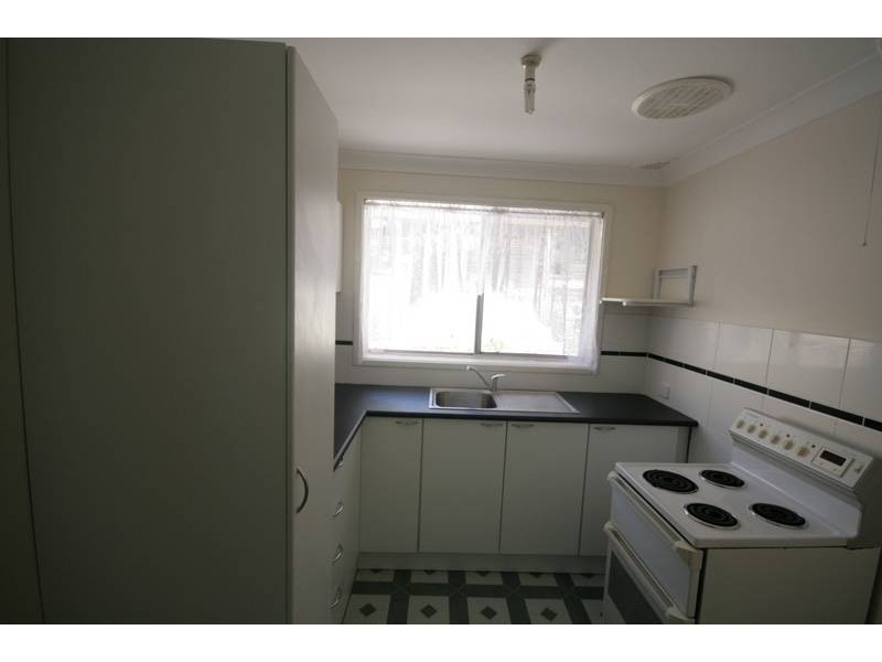 123 Iola Ave, Farmborough Heights NSW 2526